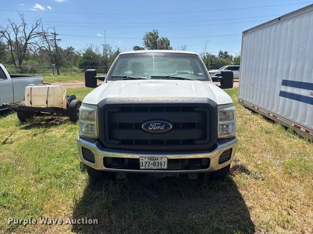 Image of Ford F-250 equipment image 1