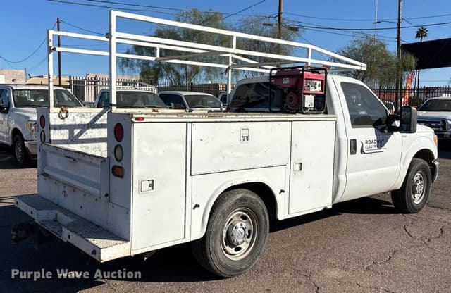 Image of Ford F-250 equipment image 4