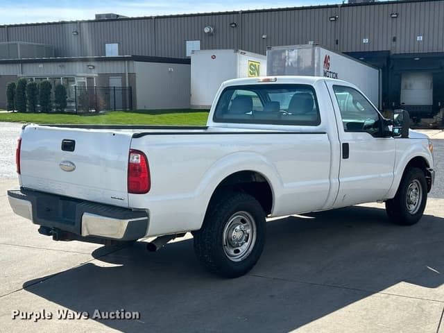 Image of Ford F-250 equipment image 4