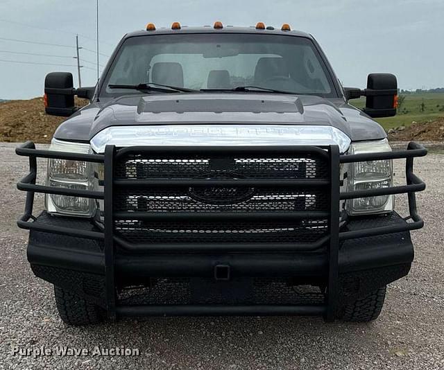 Image of Ford F-250 equipment image 1