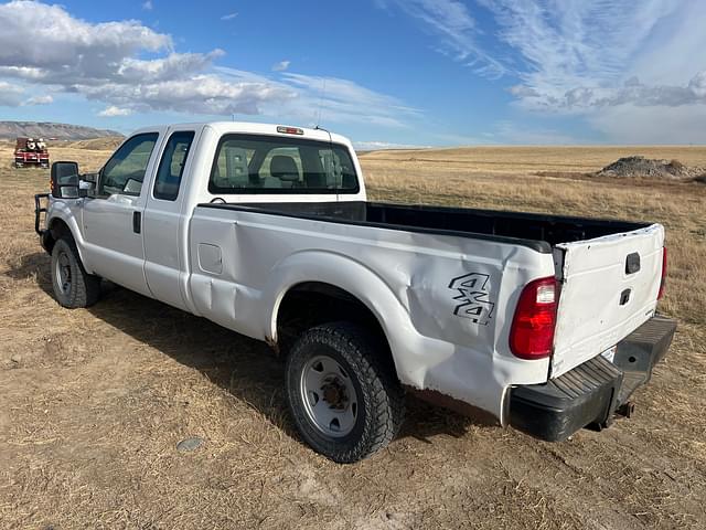 Image of Ford F-250 equipment image 1