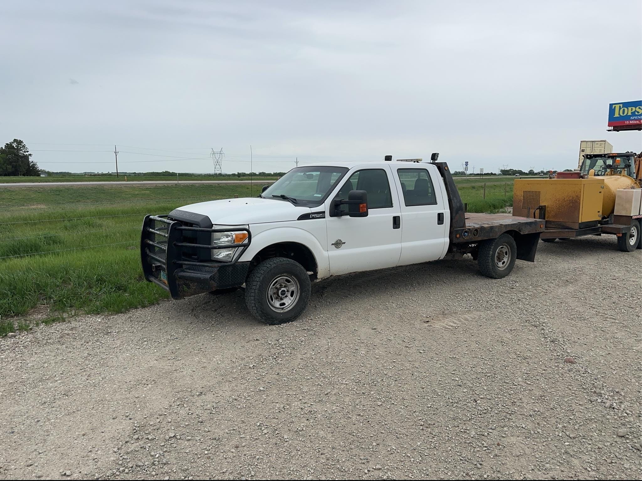 2012 Ford F-250 Equipment Image0