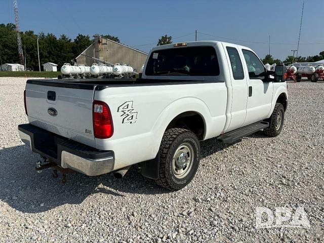 Image of Ford F-250 equipment image 4