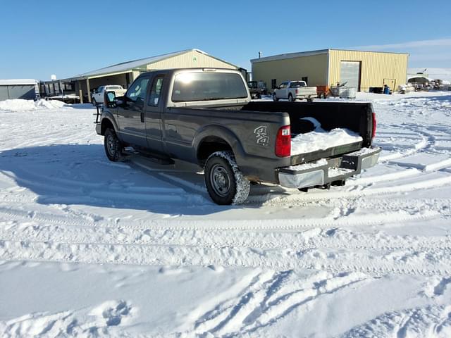 Image of Ford F-250 equipment image 4