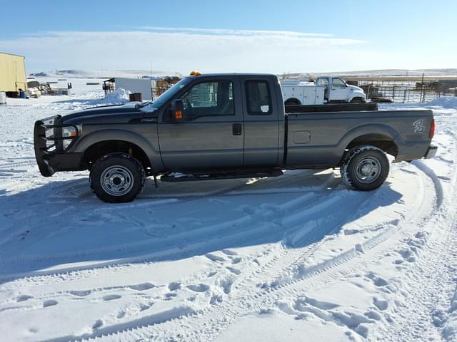 Image of Ford F-250 equipment image 3