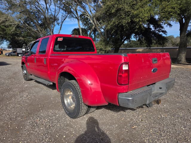 Image of Ford F-350 equipment image 3