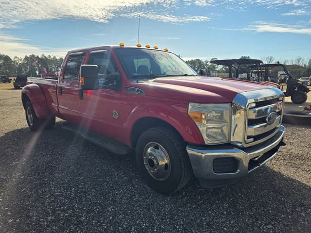 Image of Ford F-350 equipment image 1