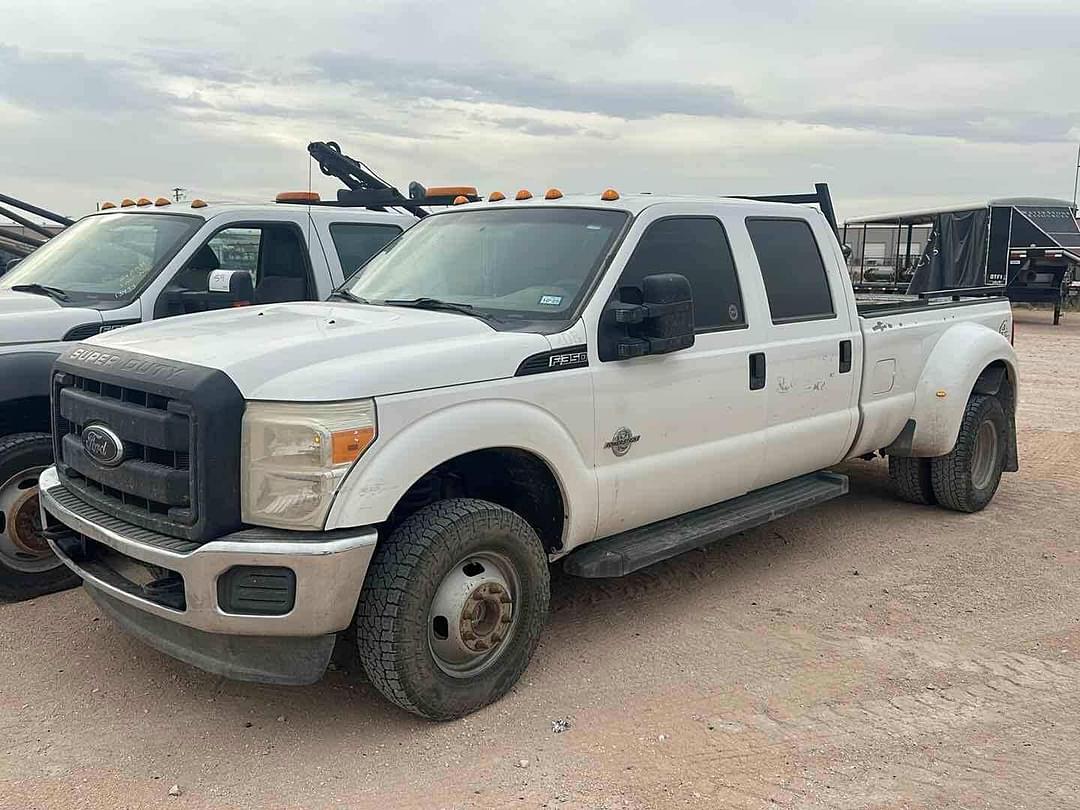 Image of Ford F-350 Primary image