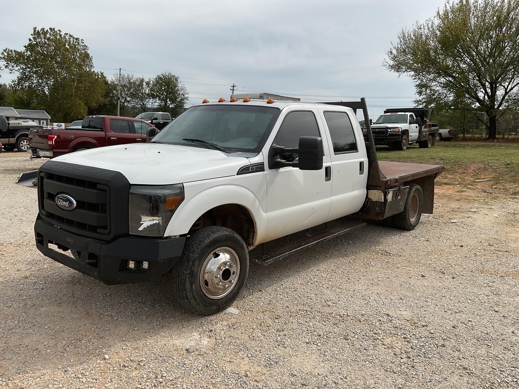 2012 Ford F-350 Equipment Image0