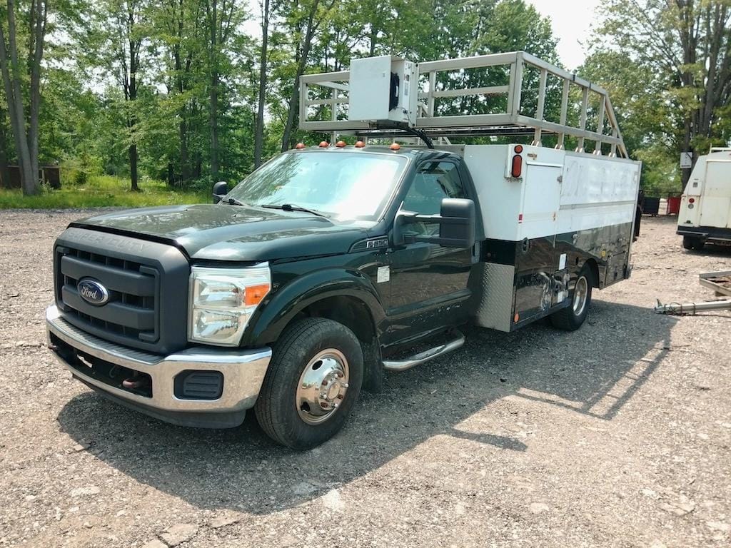 2012 Ford F-350 Equipment Image0