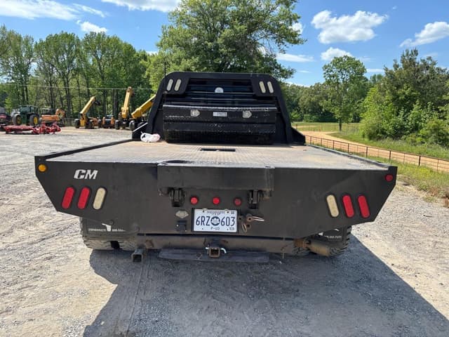 Image of Ford F-350 equipment image 4