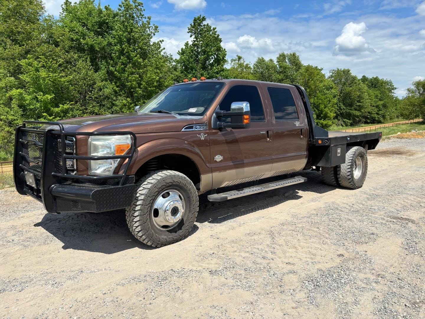2012 Ford F-350 Equipment Image0