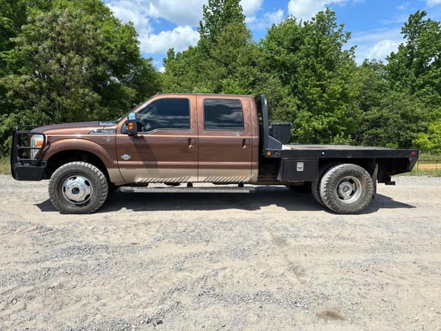 Image of Ford F-350 equipment image 1