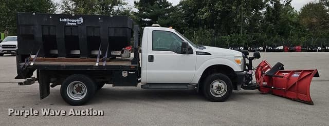 Image of Ford F-350 equipment image 3