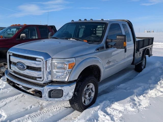Image of Ford F-350 equipment image 1