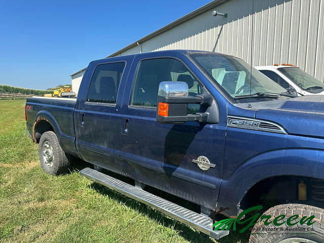 Image of Ford F-350 equipment image 3