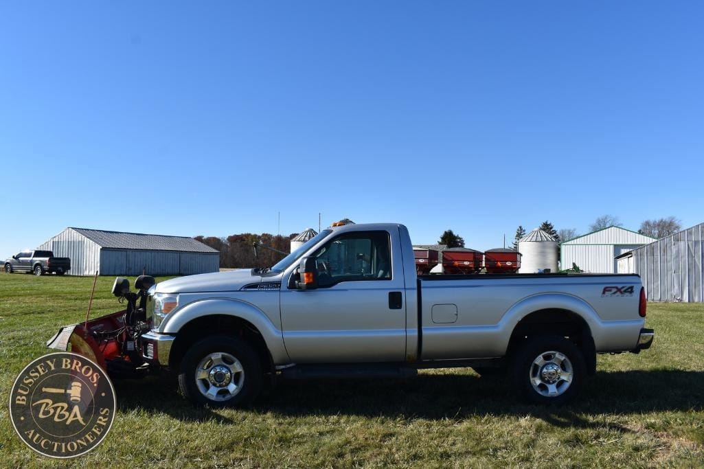 2012 Ford F-350 Equipment Image0