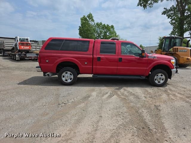 Image of Ford F-350 equipment image 3