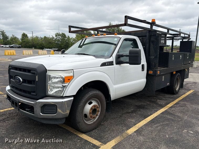 2012 Ford F-350 Equipment Image0
