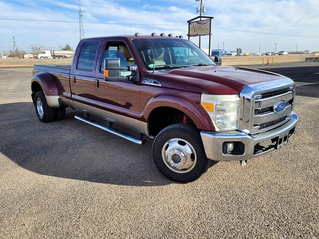 Image of Ford F-350 equipment image 1