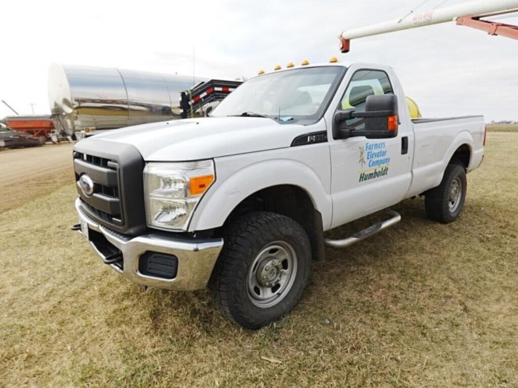 Image of Ford F-350 Primary image