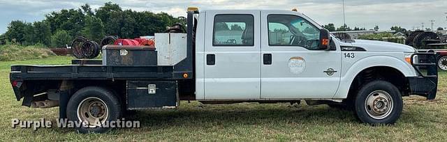 Image of Ford F-350 equipment image 3