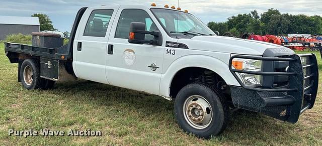Image of Ford F-350 equipment image 2