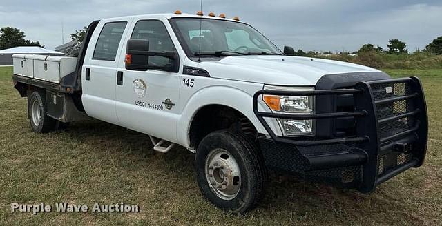 Image of Ford F-350 equipment image 2