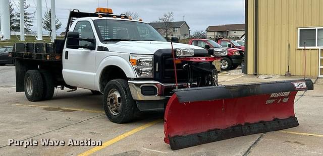 Image of Ford F-350 equipment image 2