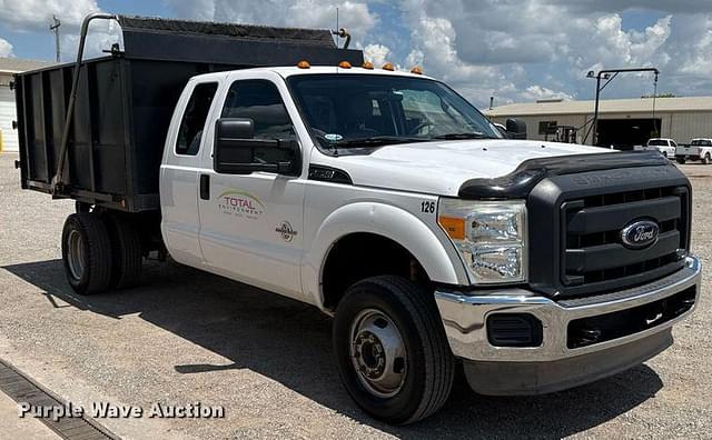 Image of Ford F-350 equipment image 2