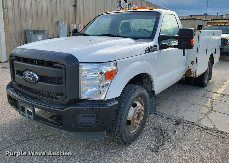 Image of Ford F-350 Primary image