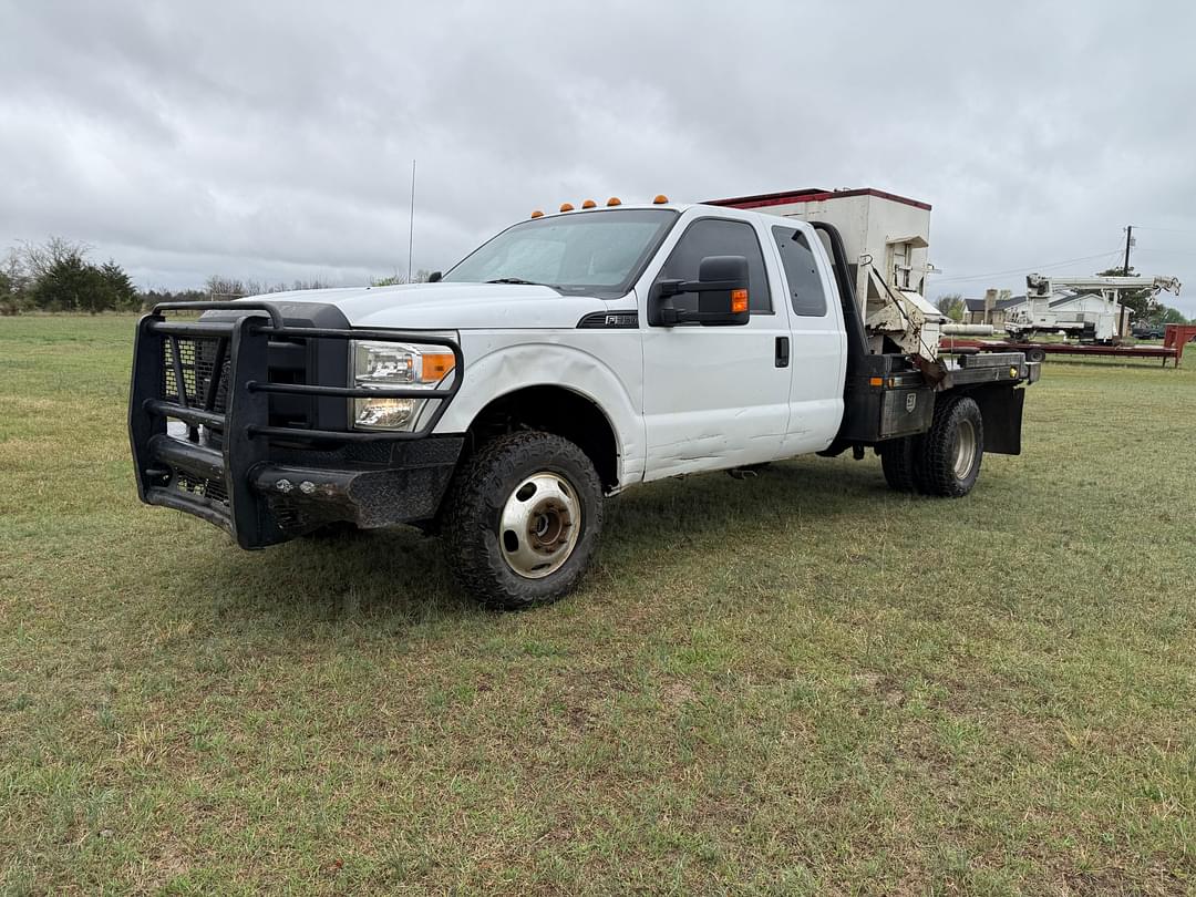 Image of Ford F-350 Primary image