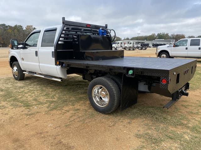 Image of Ford F-350 equipment image 1