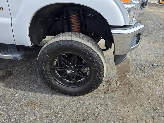 Image of Ford F-350 equipment image 3