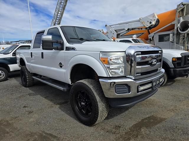 Image of Ford F-350 equipment image 2