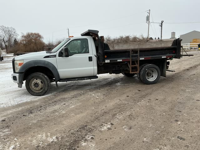 Image of Ford F-450 equipment image 2