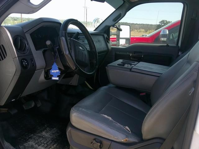 Image of Ford F-450 equipment image 1