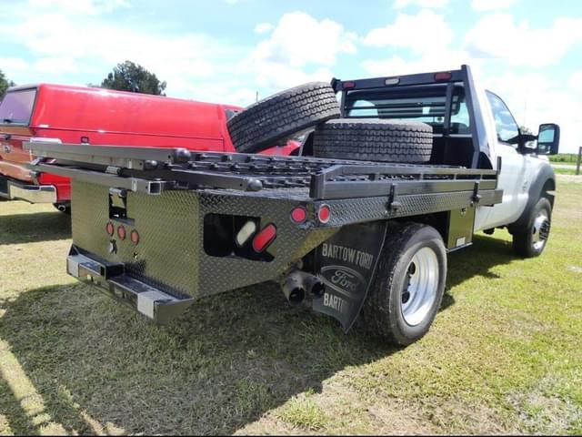 Image of Ford F-450 equipment image 2
