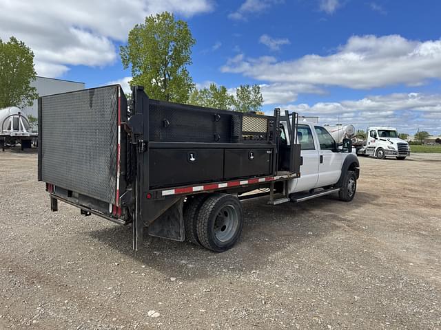 Image of Ford F-450 equipment image 4