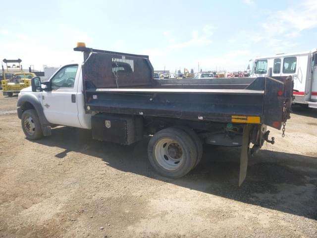 Image of Ford F-450 equipment image 3