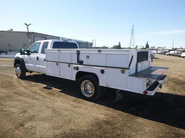 Image of Ford F-450 equipment image 3