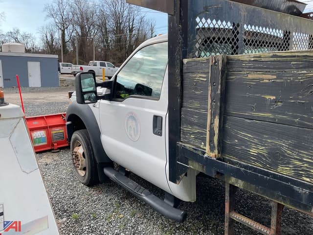 Image of Ford F-450 equipment image 1
