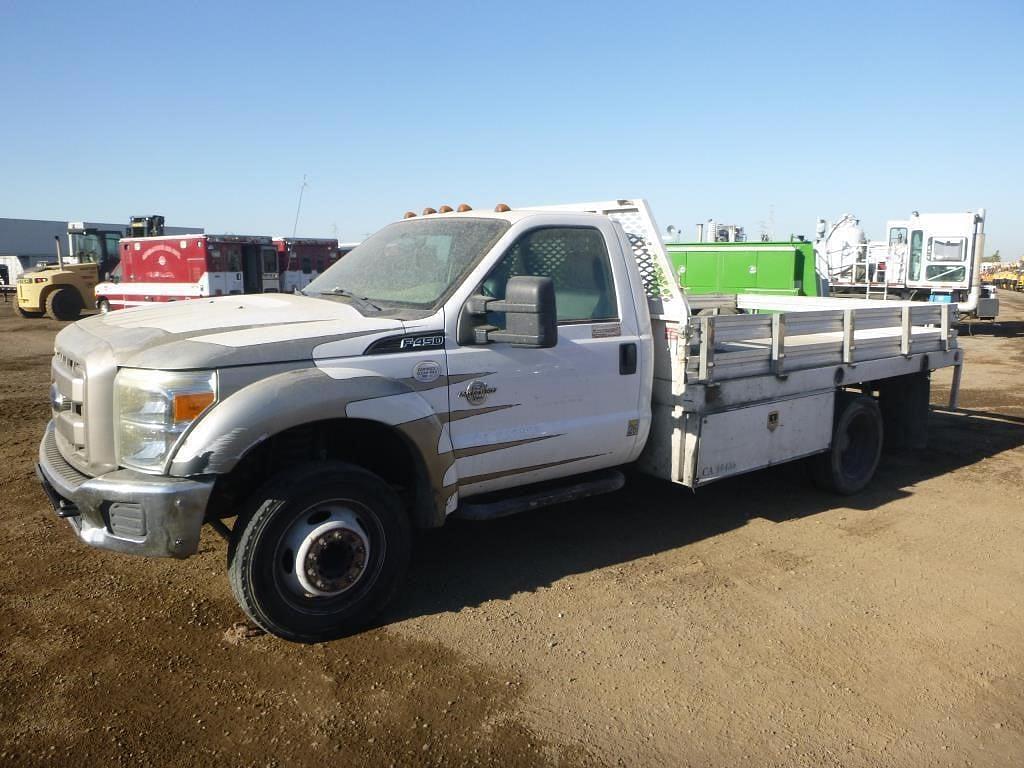 Image of Ford F-450 Primary image