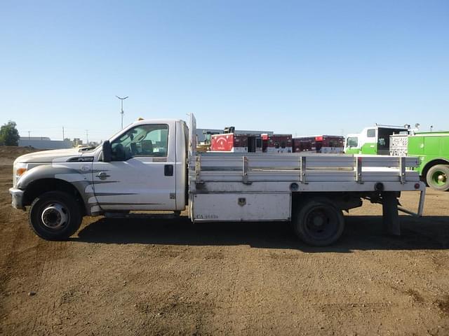 Image of Ford F-450 equipment image 4