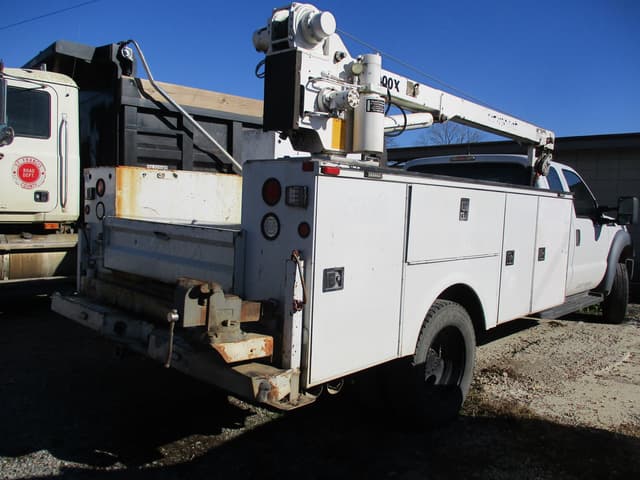 Image of Ford F-450 equipment image 2