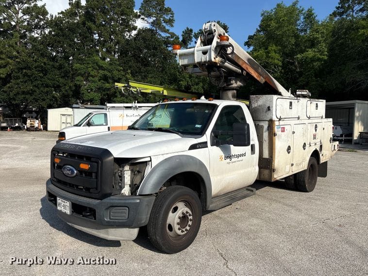 2012 Ford F-450 Equipment Image0