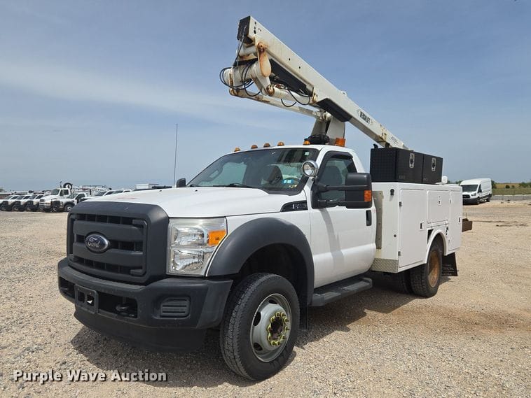 2012 Ford F-450 Equipment Image0