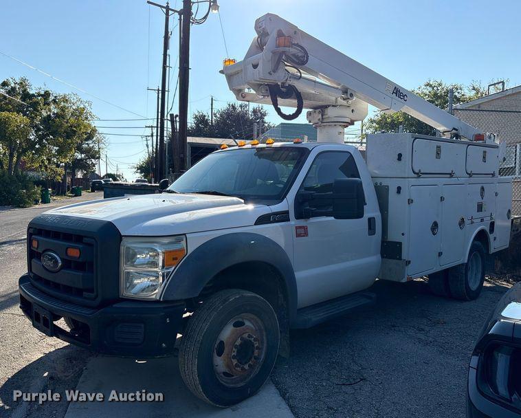 Image of Ford F-450 Primary image