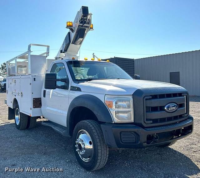 Image of Ford F-450 equipment image 2