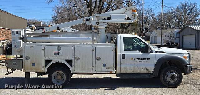 Image of Ford F-450 equipment image 3